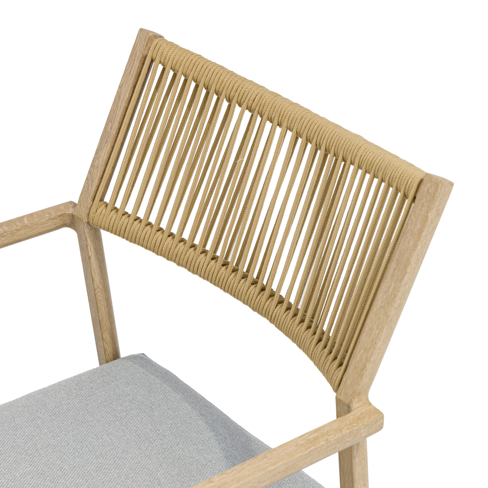 Silla de comedor Harmony aluminio efecto madera y cuerda natural.