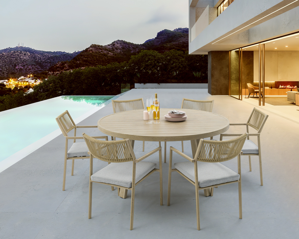 Silla de comedor Harmony aluminio efecto madera y cuerda natural.