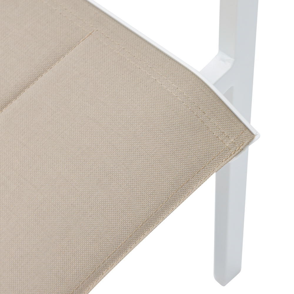 Sillon de  comedor ORICK aluminio blanco y textil taupe