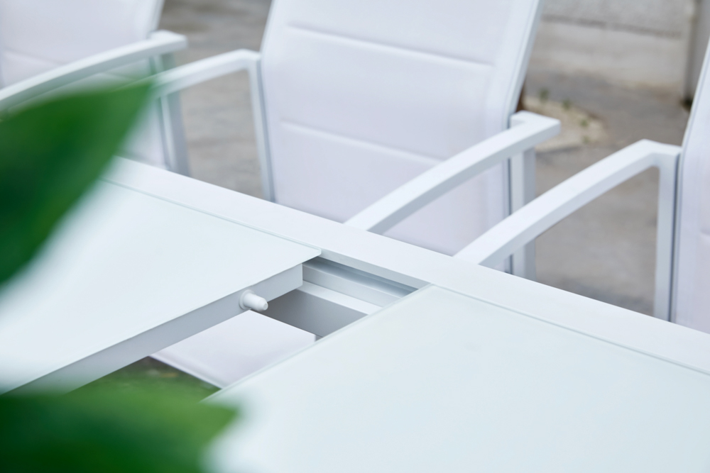 Sillon de  comedor ORICK aluminio blanco y textil blanco