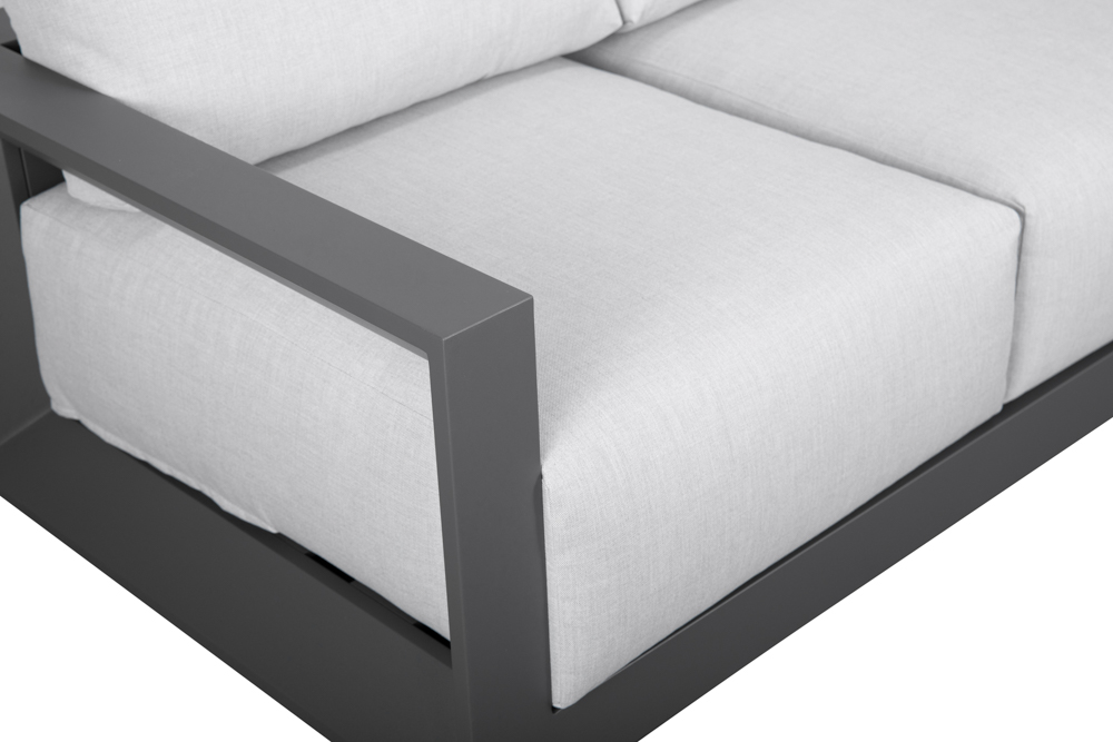 Sofa 3 plazas Onix. Aluminio antracita cojineria gris medio