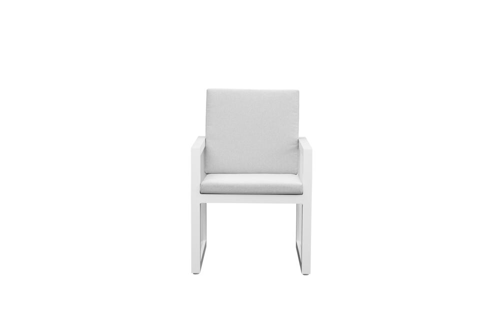 sillon de comedor Onix. Aluminio blanco y cojineria gris claro