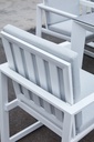 sillon de comedor Onix. Aluminio blanco y cojineria gris claro