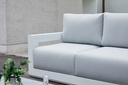 Sofa 3 plazas Onix. Aluminio blanco cojineria gris claro