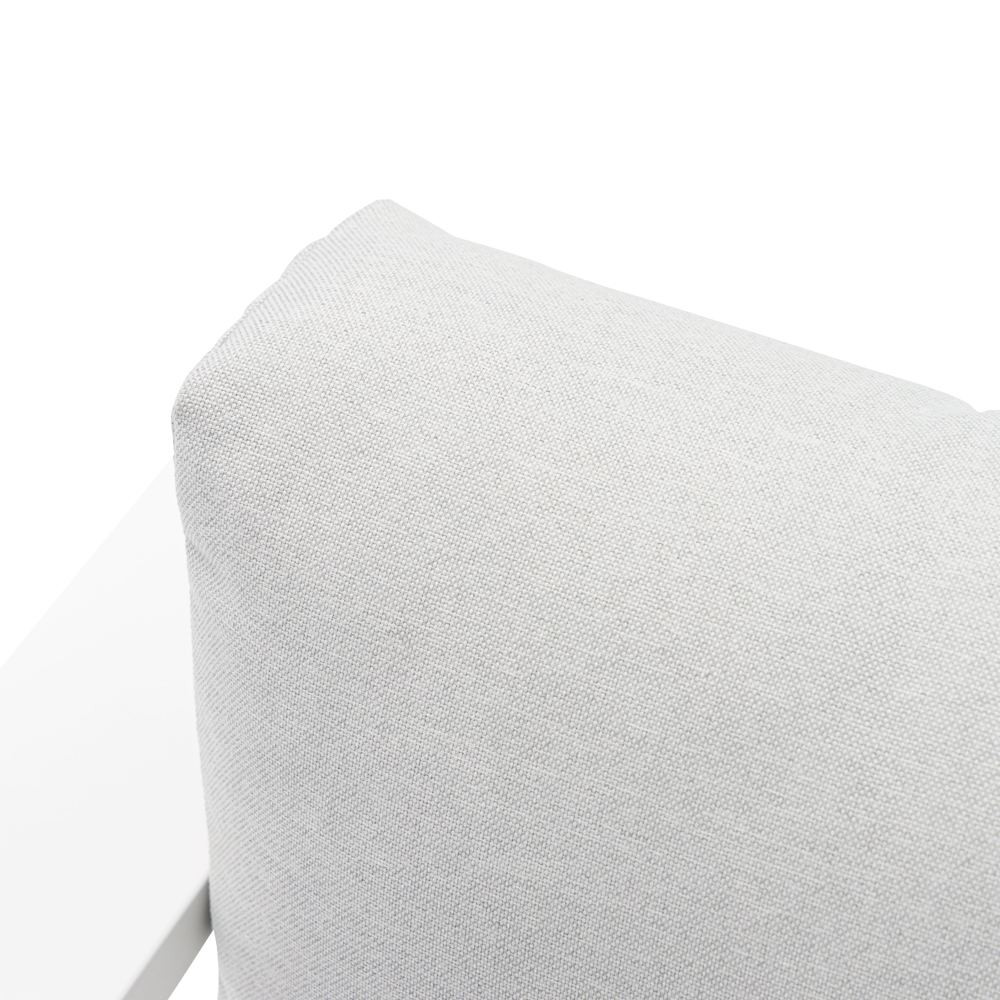 Sofa 1 plaza Niland aluminio blanco y cojineria gris claro