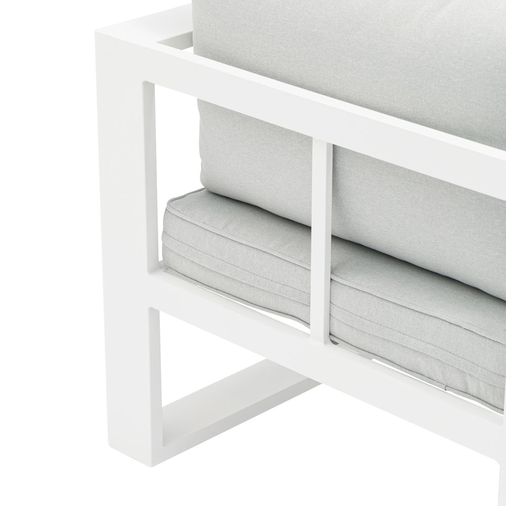 Sofa 1 plaza Niland aluminio blanco y cojineria gris claro