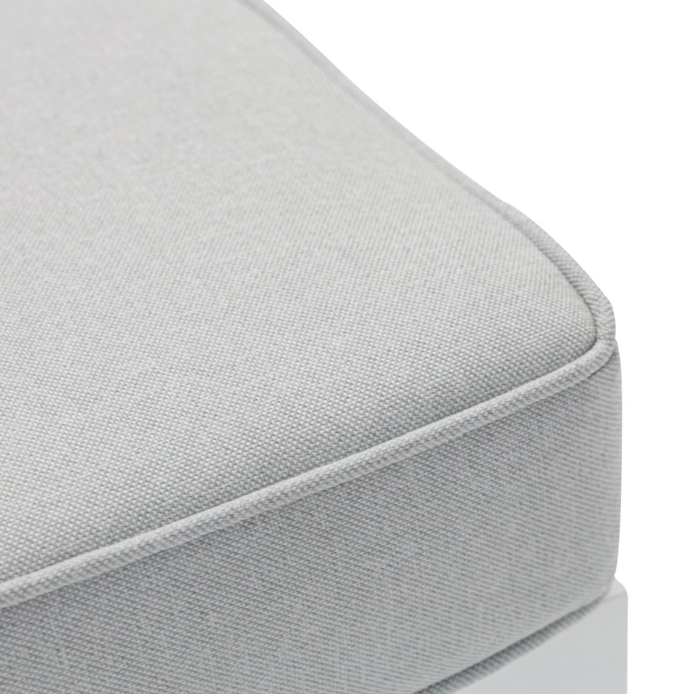 Modulo ampliacion Niland alu blanco y cojineria gris claro.