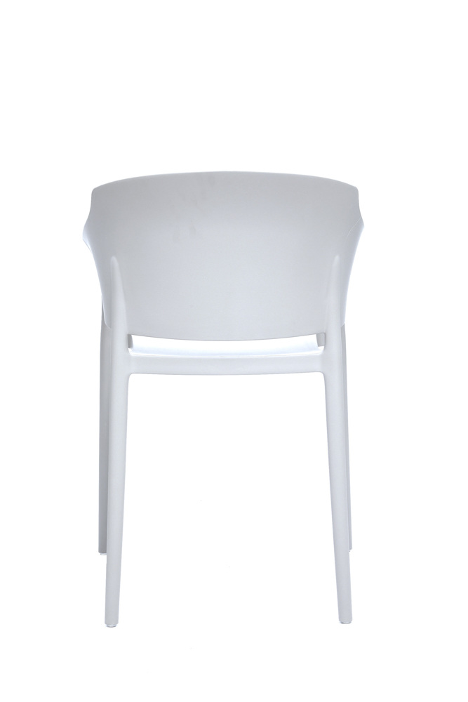 Silla con brazos Roy blanca