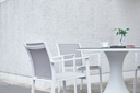 Mesa de comedor Jenner 110cm aluminio blanco encimera cristal ceramico gris claro
