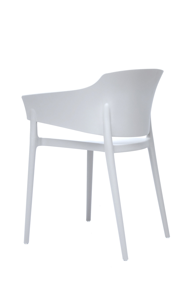 Silla con brazos Roy blanca