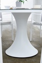 Mesa de comedor Jenner 135cm aluminio blanco encimera cristal ceramico gris claro