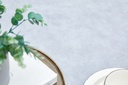 Mesa de comedor Jenner 135cm aluminio blanco encimera cristal ceramico gris claro
