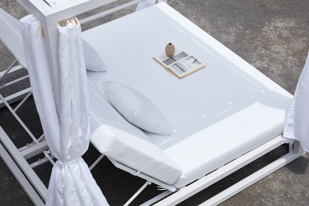 Daybed Mabie Aluminio y tejido náutico blanco