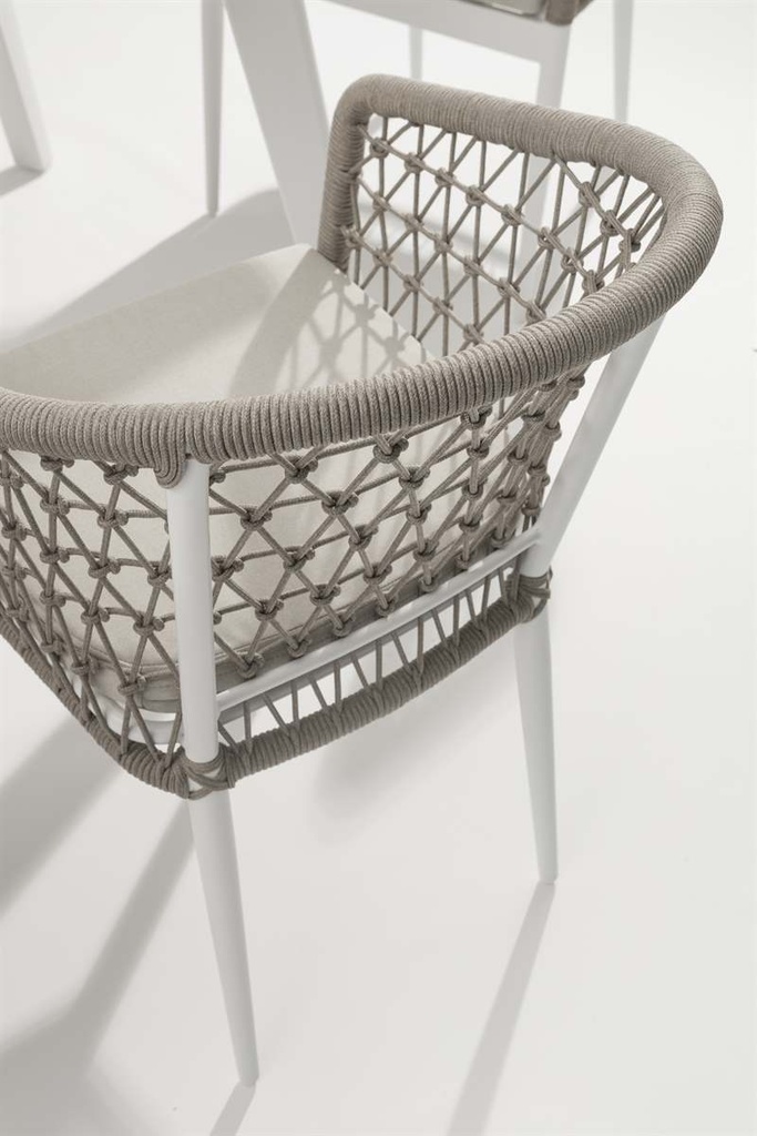 Silla de comedor Nelayan aluminio blanco cuerda Greige