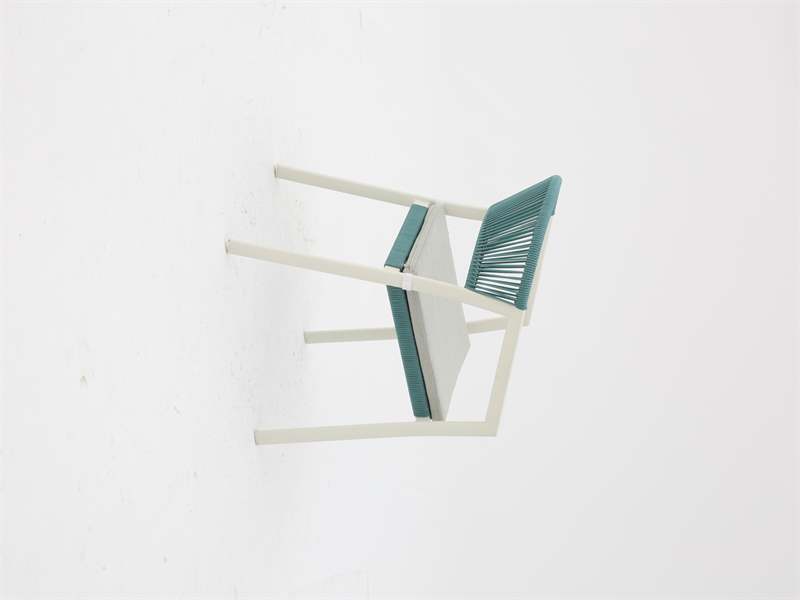 SILLA CON BRAZOS APPELTON ALUMINIO BLANCO  Y TRENZADO AQUA