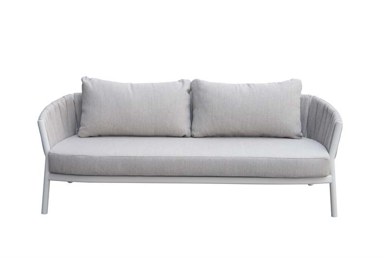 Sofa 3 plaza Attica aluminio blanco y textil gris claro