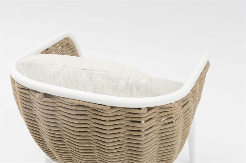 Sillon de comedor Irvine Aluminio blanco. Cuerda taupe cojin  beige