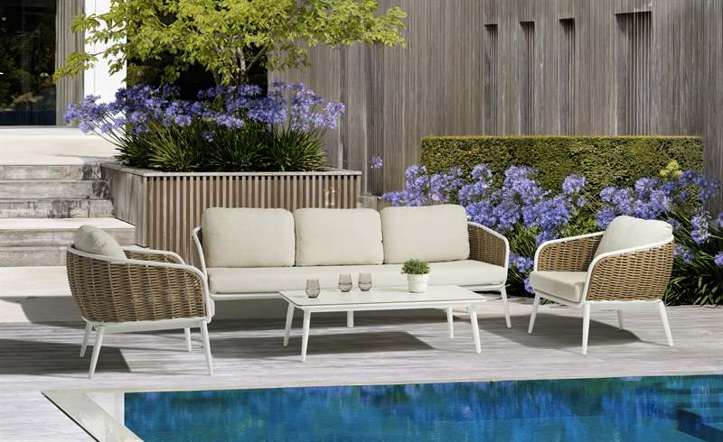 Sofa 3 plazas Irvine Aluminio blanco. Cuerda taupe cojin  beige