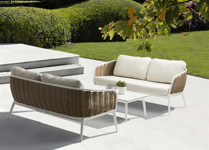 Sofa 3 plazas Irvine Aluminio blanco. Cuerda taupe cojin  beige