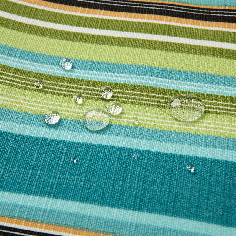 Cojin decorativo 45x45x12CM  multicolor rayas.