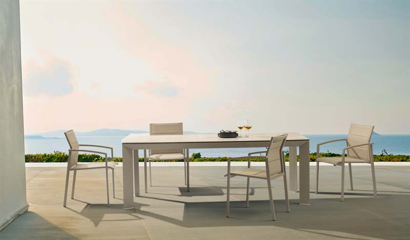 Mesa de comedor Orick 210*90cm. Alu taupe cristal ceram beige.