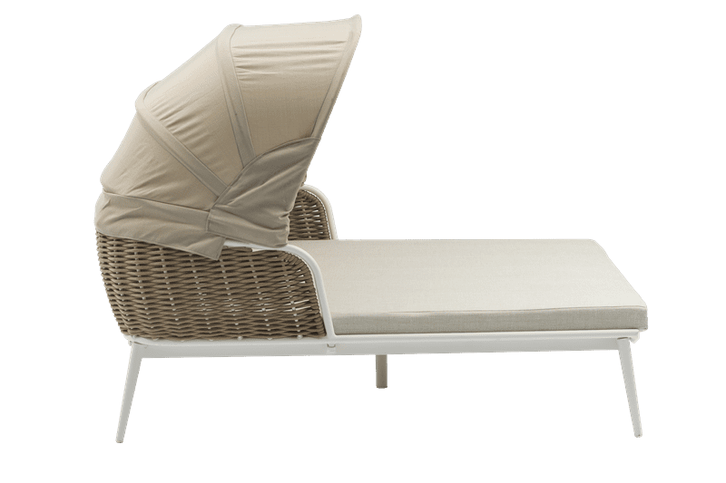 Daybed Irvine Aluminio blanco. Cuerda taupe cojin  beige. Top en textil beige claro.