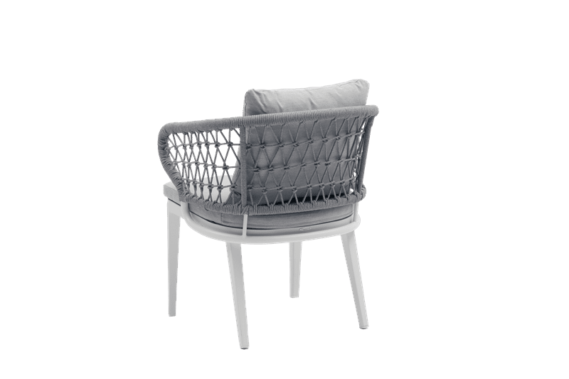 Sillon de comedor Isabela aluminio blanco y textil gris claro.
