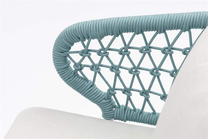 Sillon de comedor Isabela aluminio blanco y textil beige  cuerda aqua.