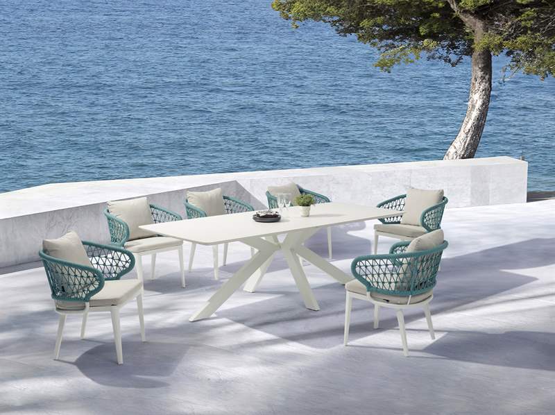 Sillon de comedor Isabela aluminio blanco y textil beige  cuerda aqua.