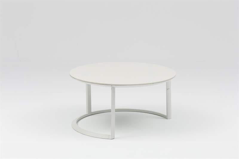 Set mesas redondas auxiliares Isabela aluminio blanco con encimera ceramica beige.