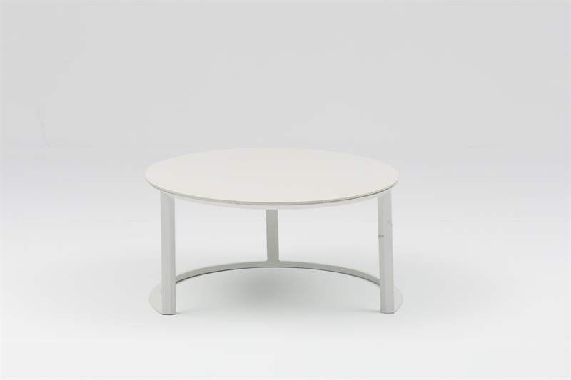 Set mesas redondas auxiliares Isabela aluminio blanco con encimera ceramica beige.