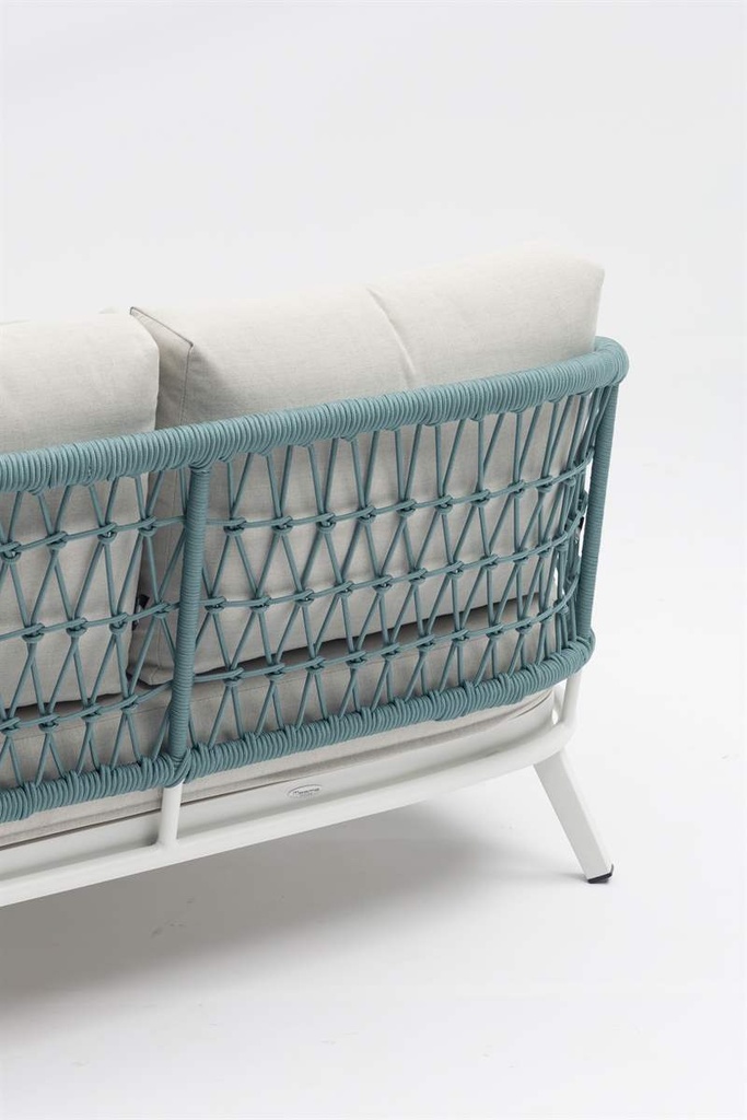 Daybed Isabela aluminio blanco y textil beige y cuerda aqua.