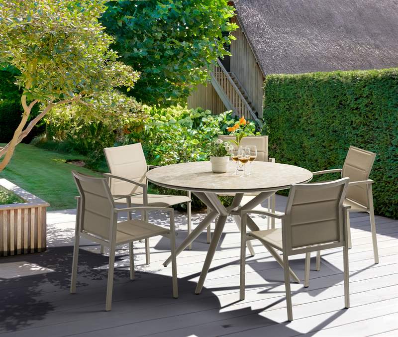Sillon de comedor ORICK aluminio taupe y textileneTaupe.