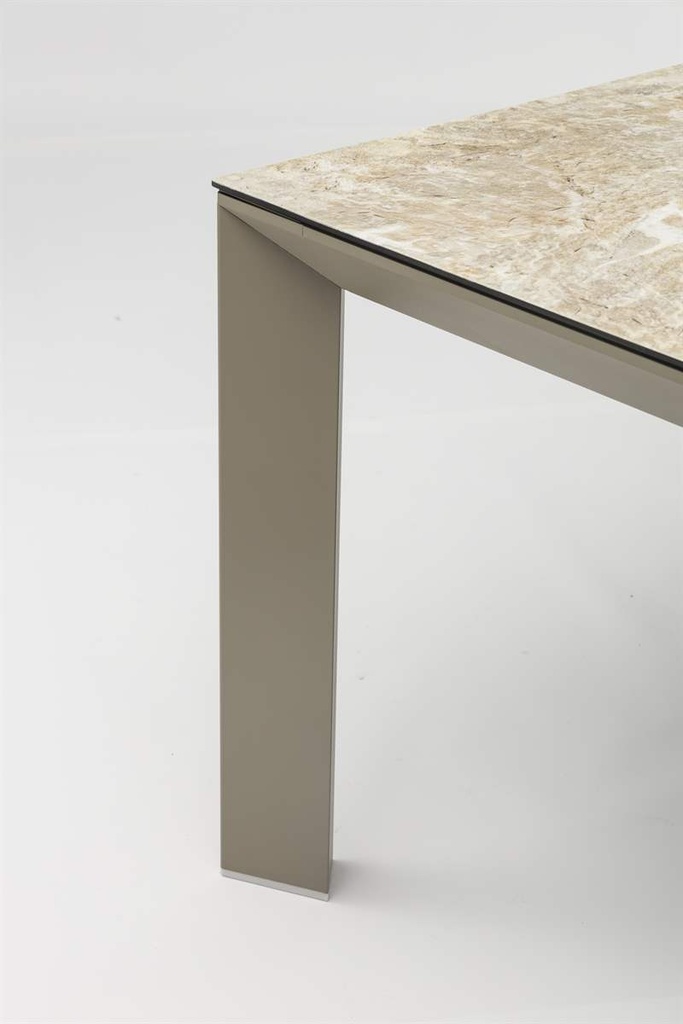 Mesa de comedor Orick 210*90cm. Alu taupe cristal ceram beige.