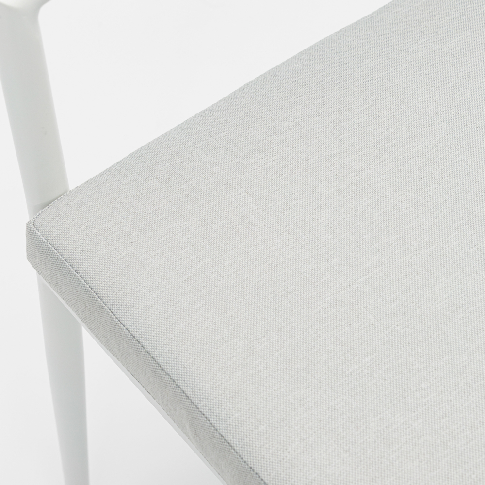 Silla de comedor Walga aluminio blanco cojin gris claro