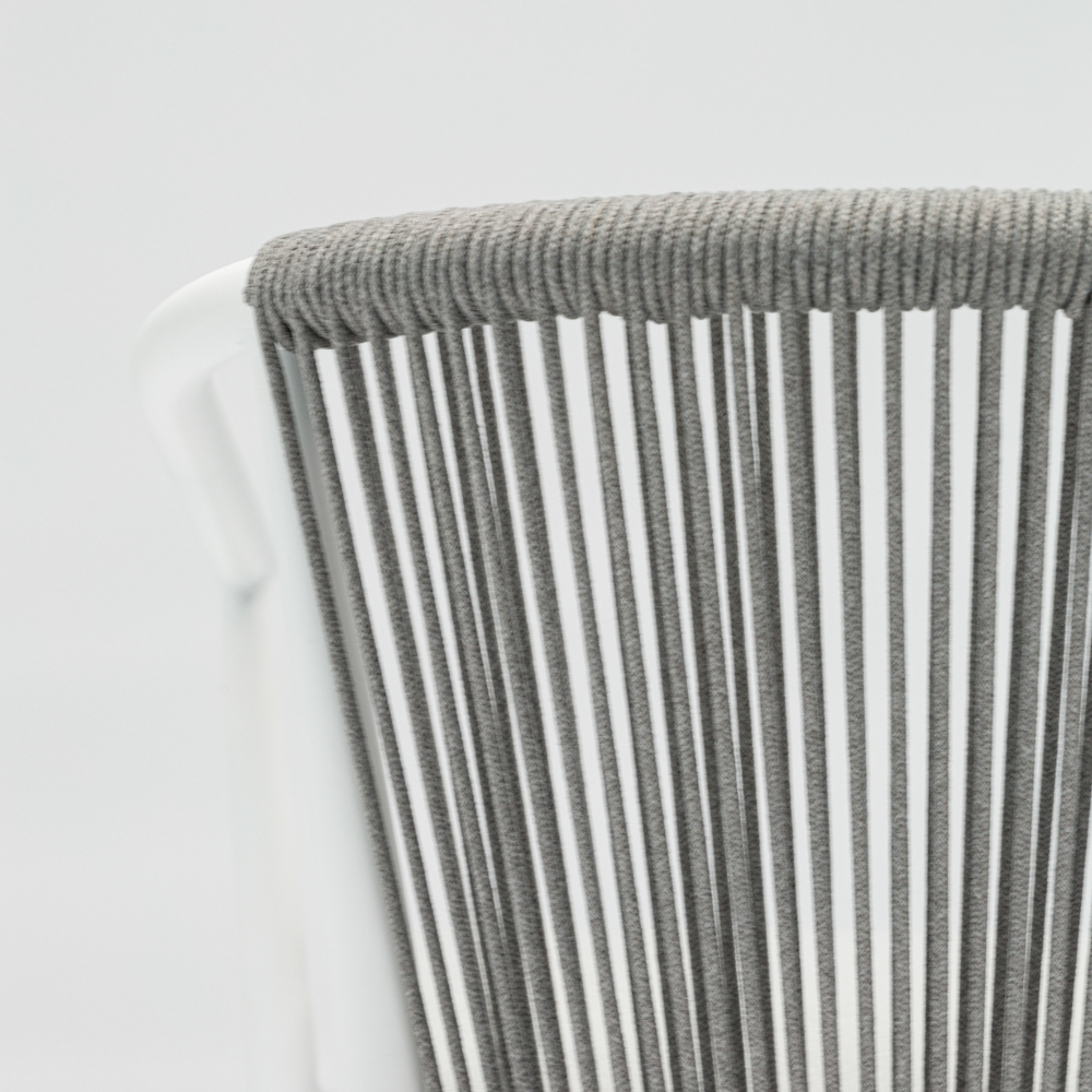 Silla de comedor Moana aluminio blanco cojin gris claro