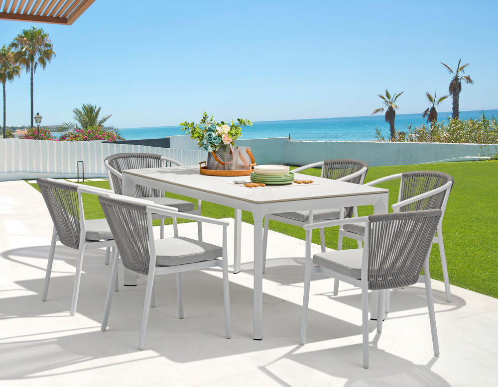 Silla de comedor Moana aluminio blanco cojin gris claro