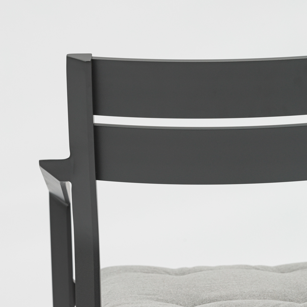 Silla de comedor Boori aluminio antracita cojin gris marino