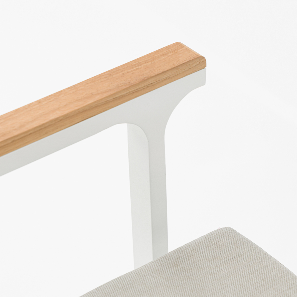 Silla de comedor broome, aluminio blanco  y teca 