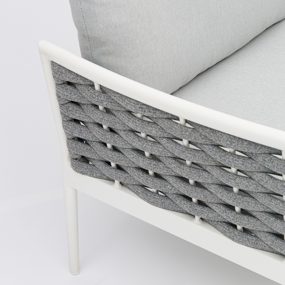 Sofa 2 plazas Walga aluminio blanco cojin gris claro