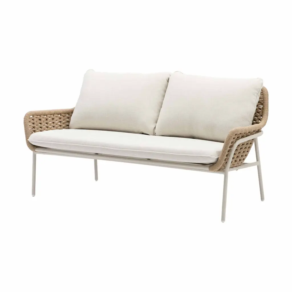 Sofa 2 plazas Zermatt aluminio tapioca, cuerda taupe claro y cojineria beige.