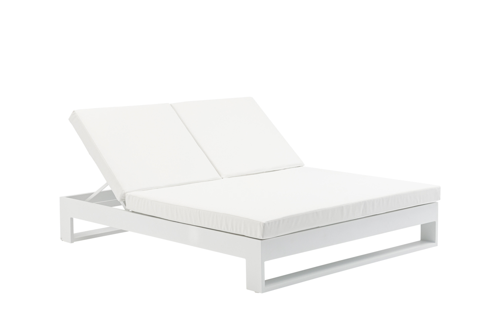 Chaise longue Niland, alumínio branco e tecido náutico branco.