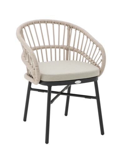 [100102002] Cadeira com braços Milton em alumínio preto e corda cor de cinza-claro, com almofada de assento bege.